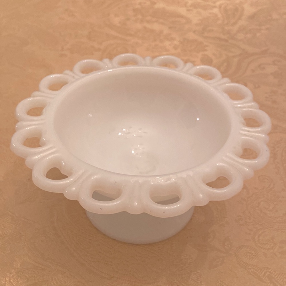 Anchor Hocking Old Colony White Milk Glass